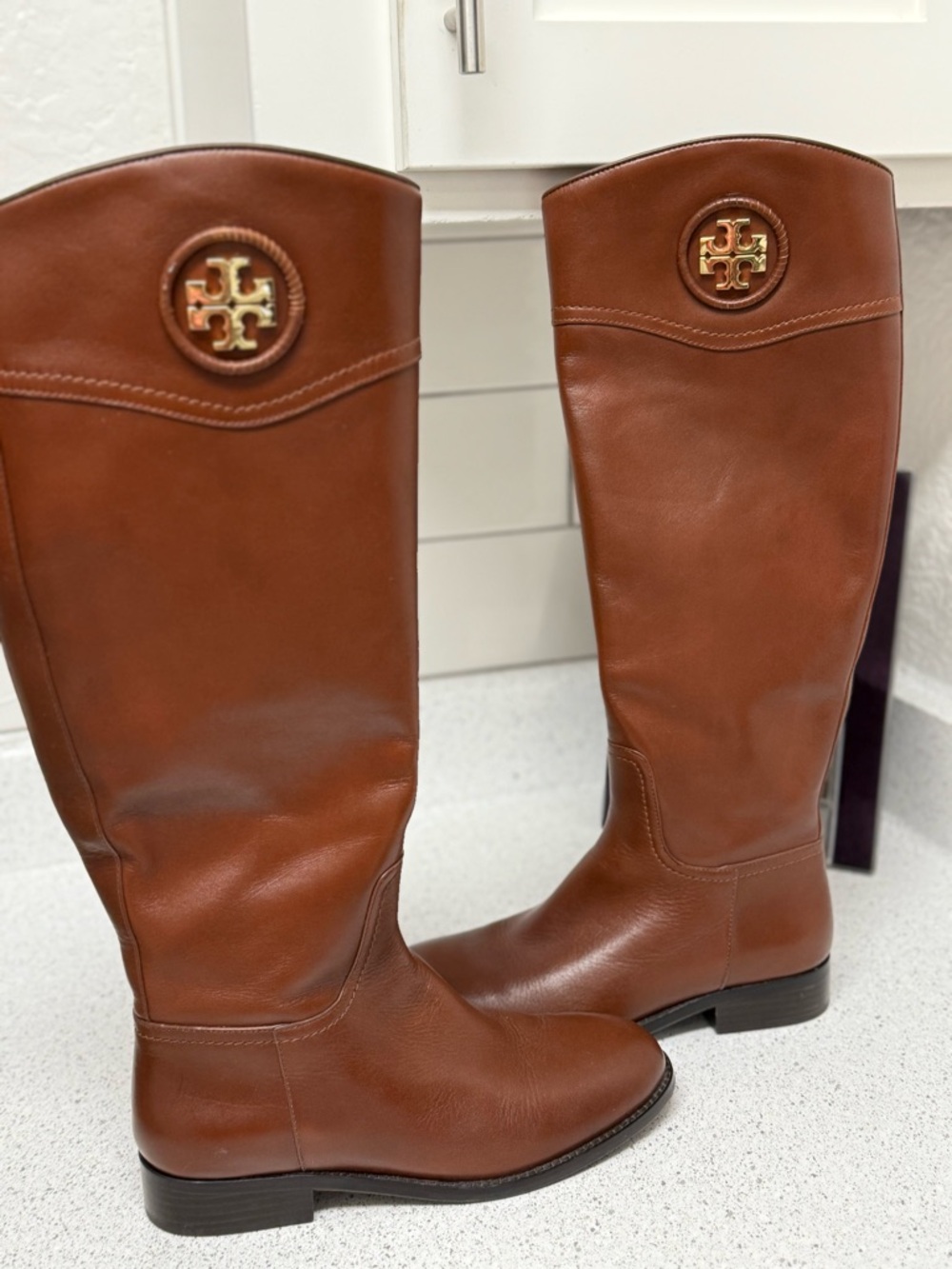Tory Burch Chestnut Brown Leather Knee Boots with Gold Logo - Picture 2 of 9